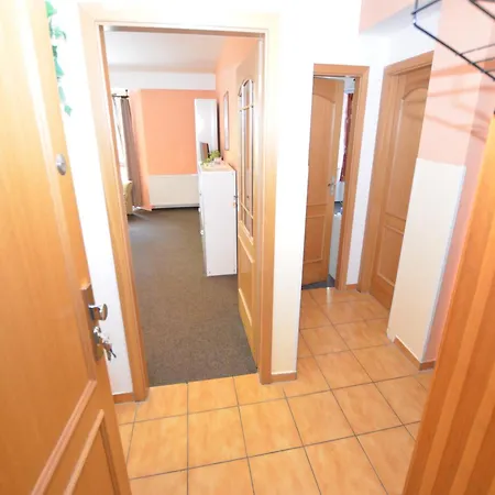 Apartmán Snug In Near Area