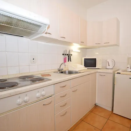 Apartmán Snug In Near Area